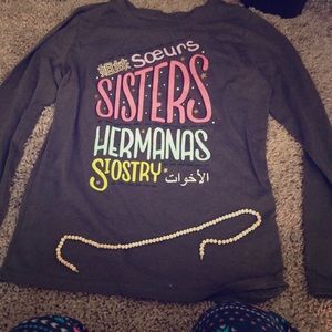 Sister shirt in different languages with necklace